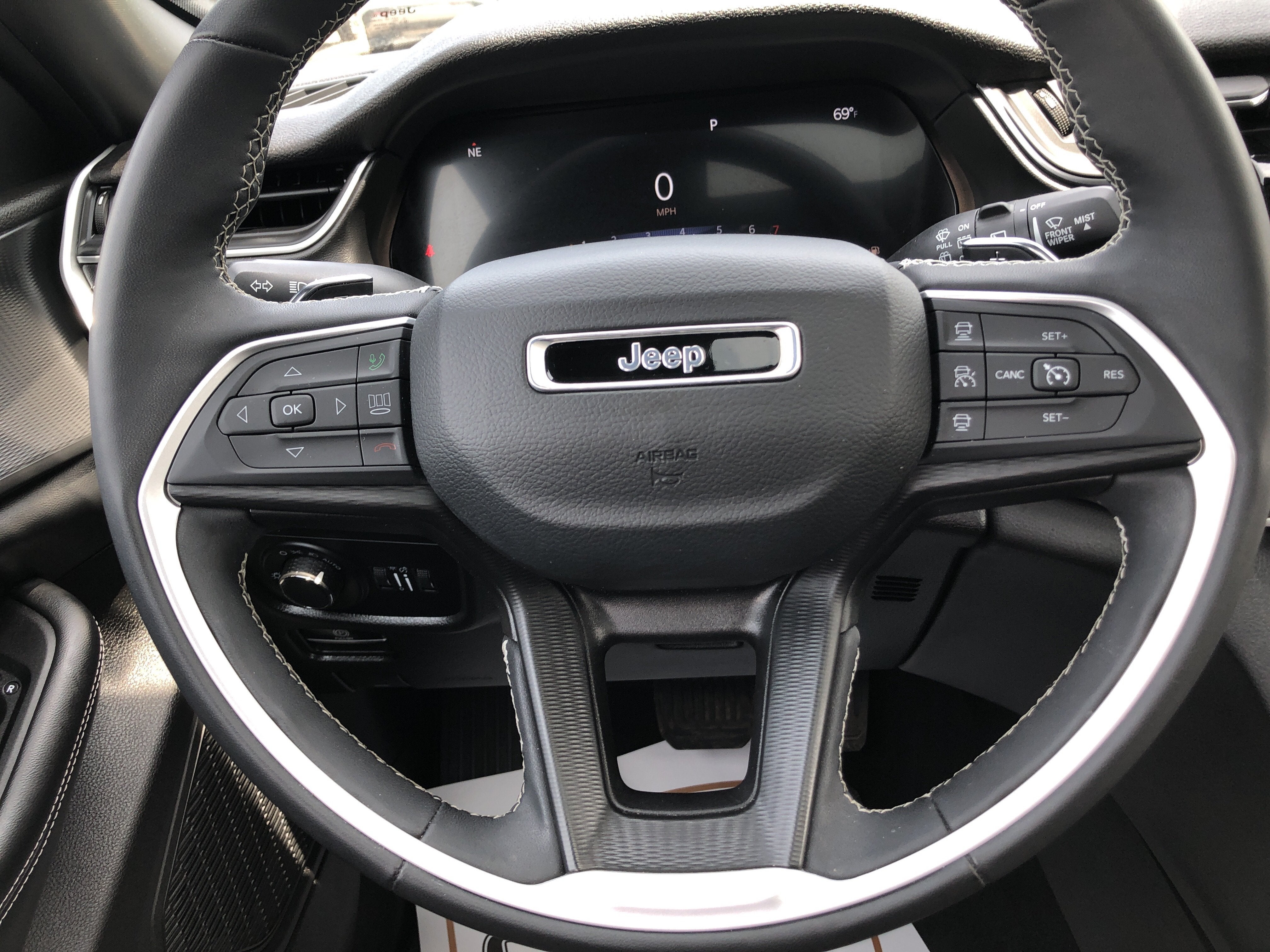 2023 Jeep Grand Cherokee Altitude