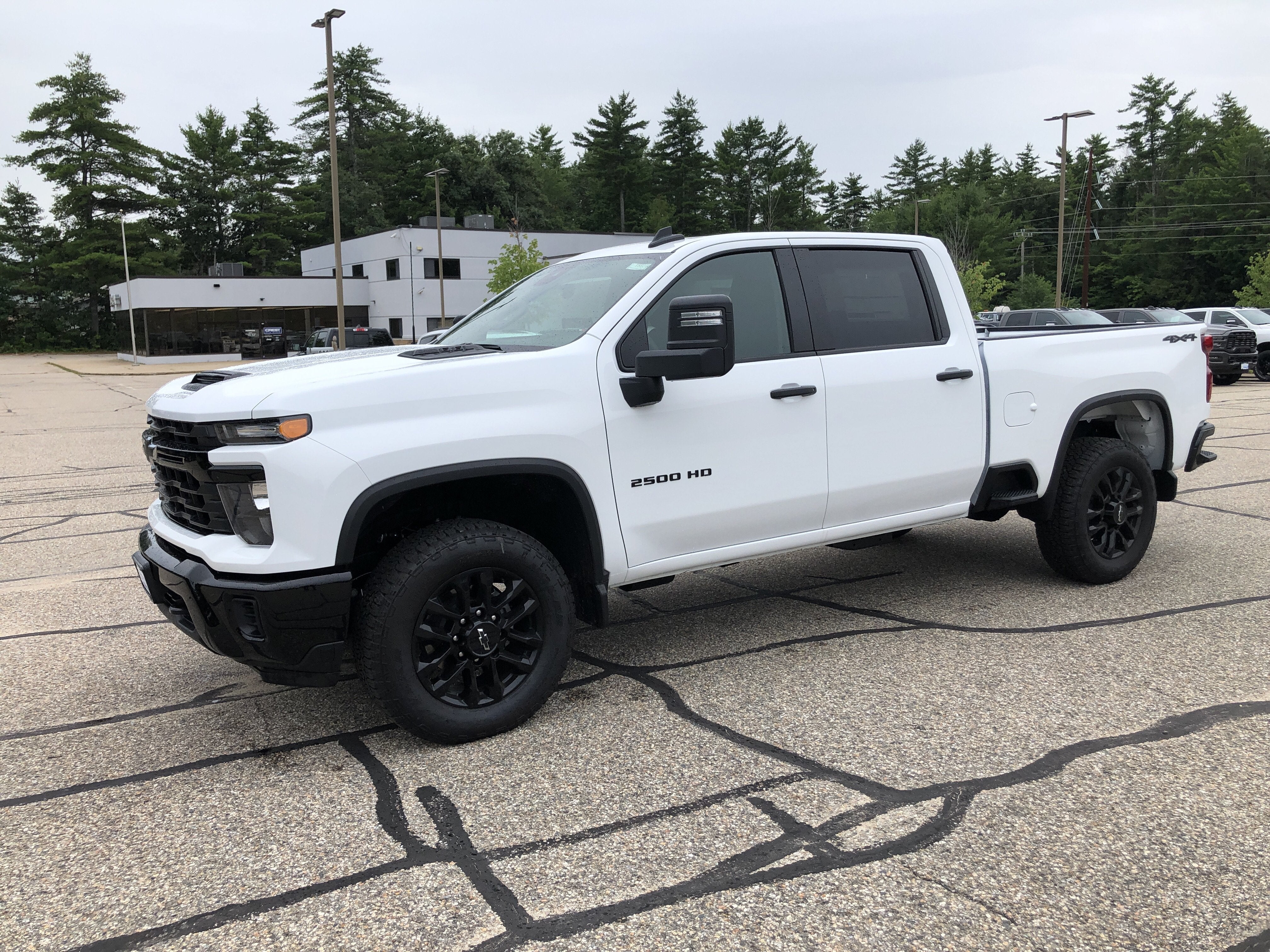 2026 Chevrolet Silverado 2500 HD Custom - Photo 7