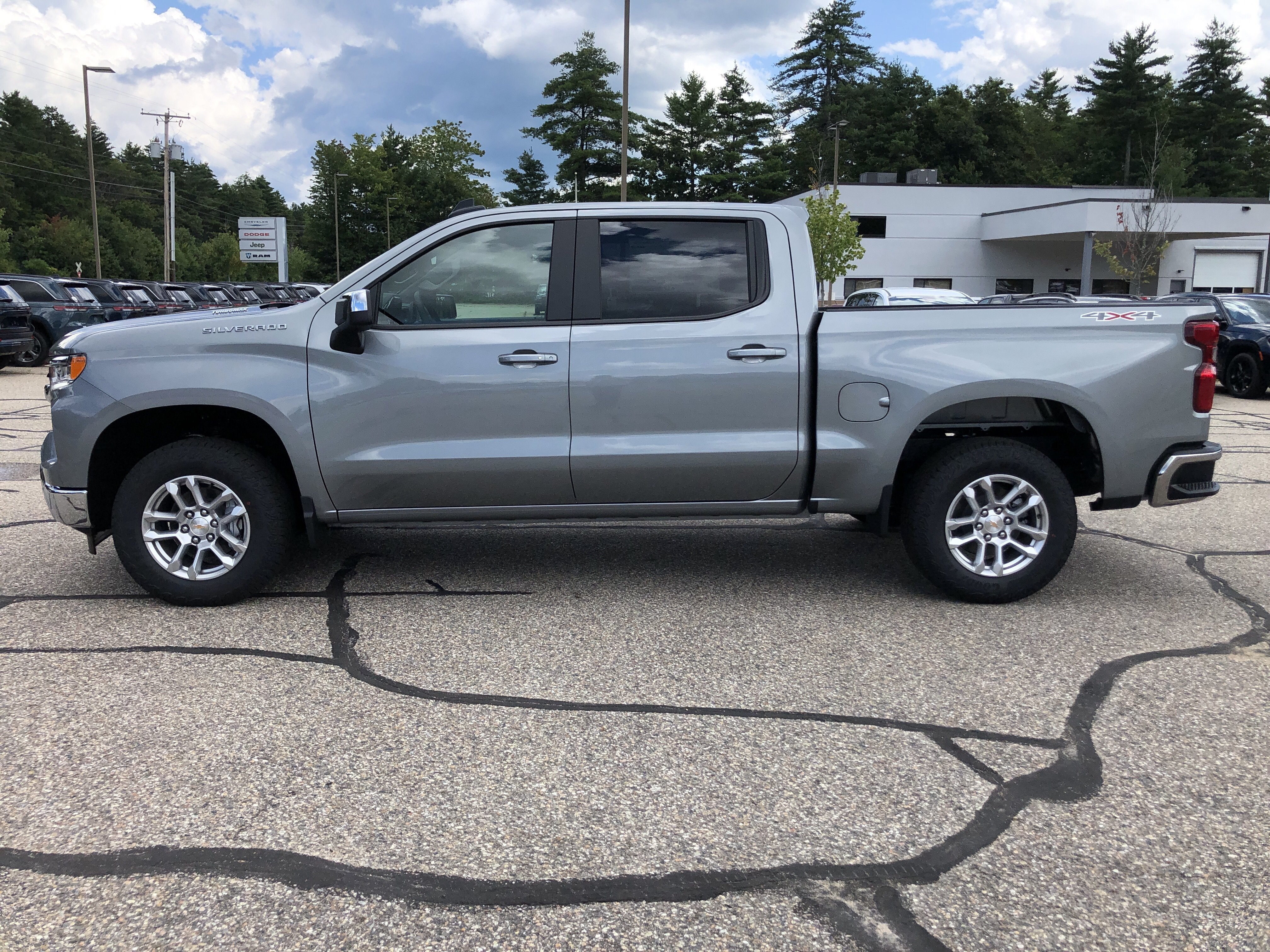 2026 Chevrolet Silverado 1500 LT (2FL)