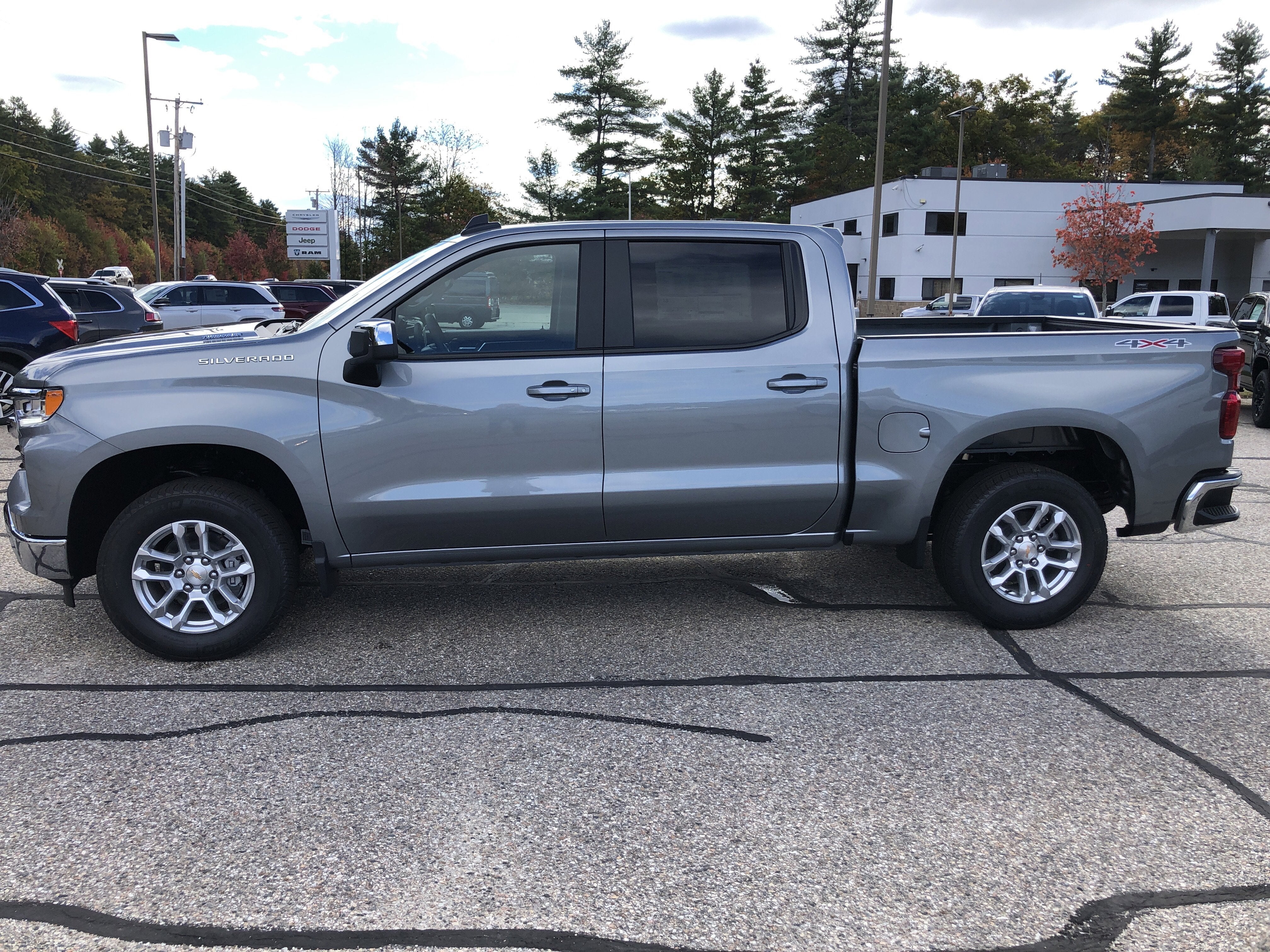 2026 Chevrolet Silverado 1500 LT (2FL)