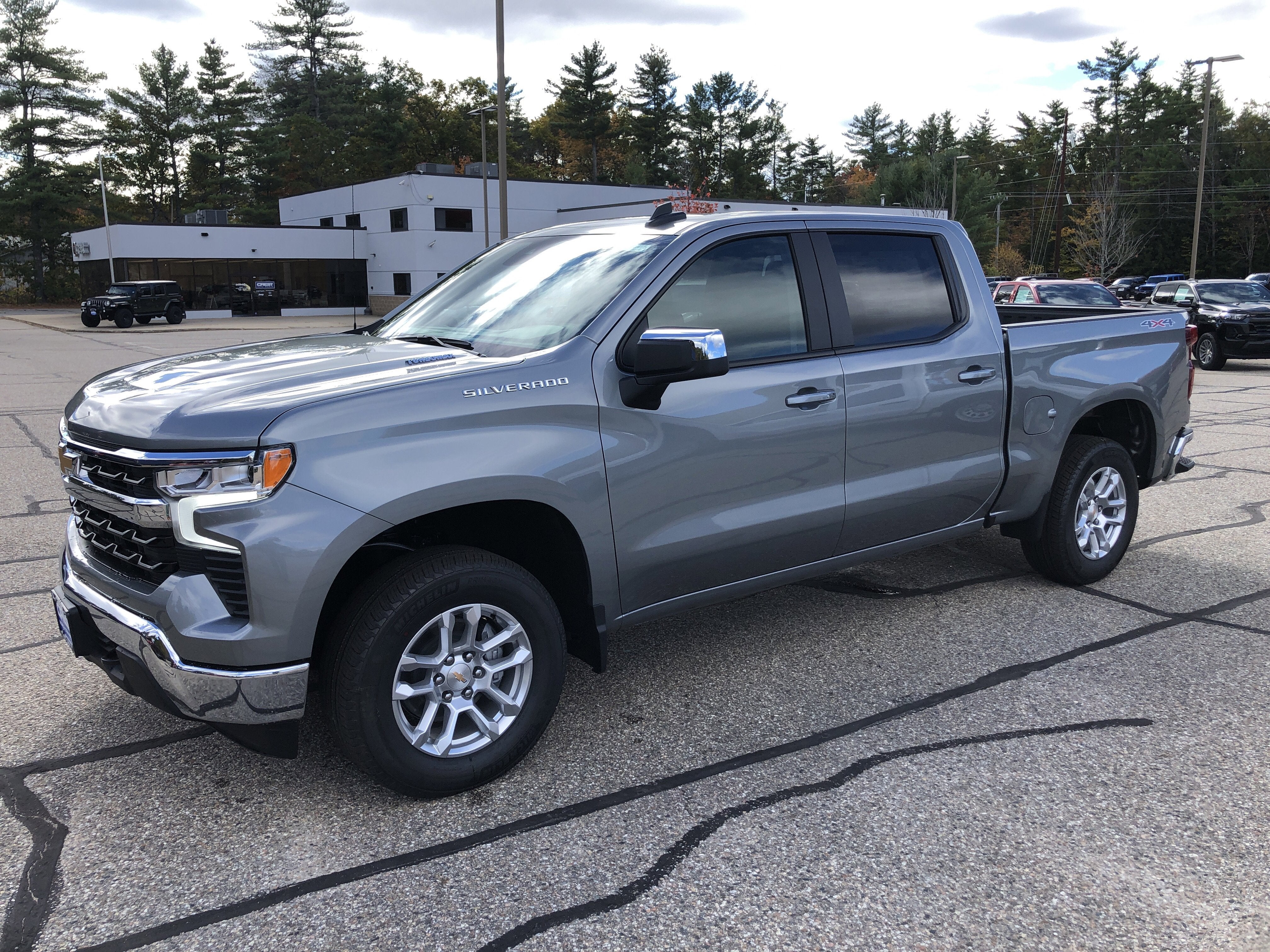 2026 Chevrolet Silverado 1500 LT (2FL)