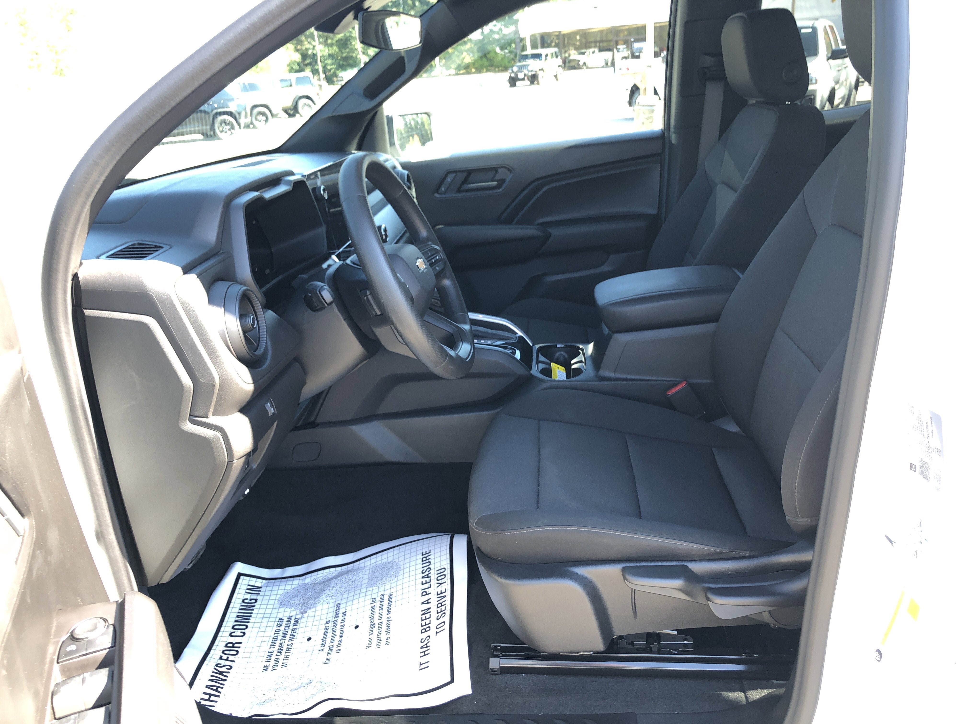 2024 Chevrolet Colorado WT