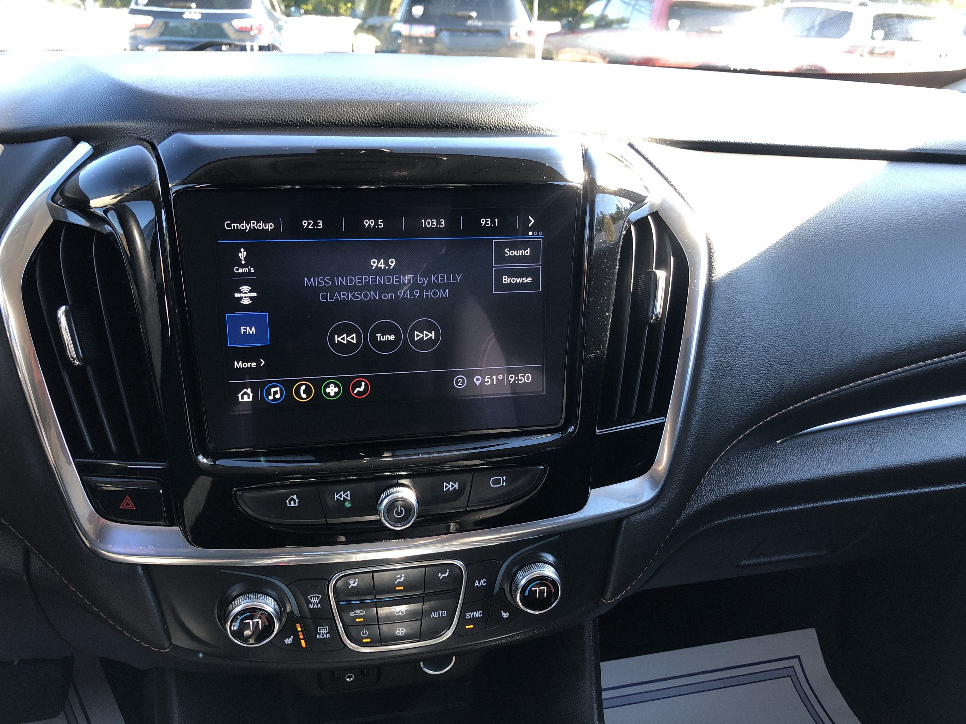 2020 Chevrolet Traverse LT Cloth