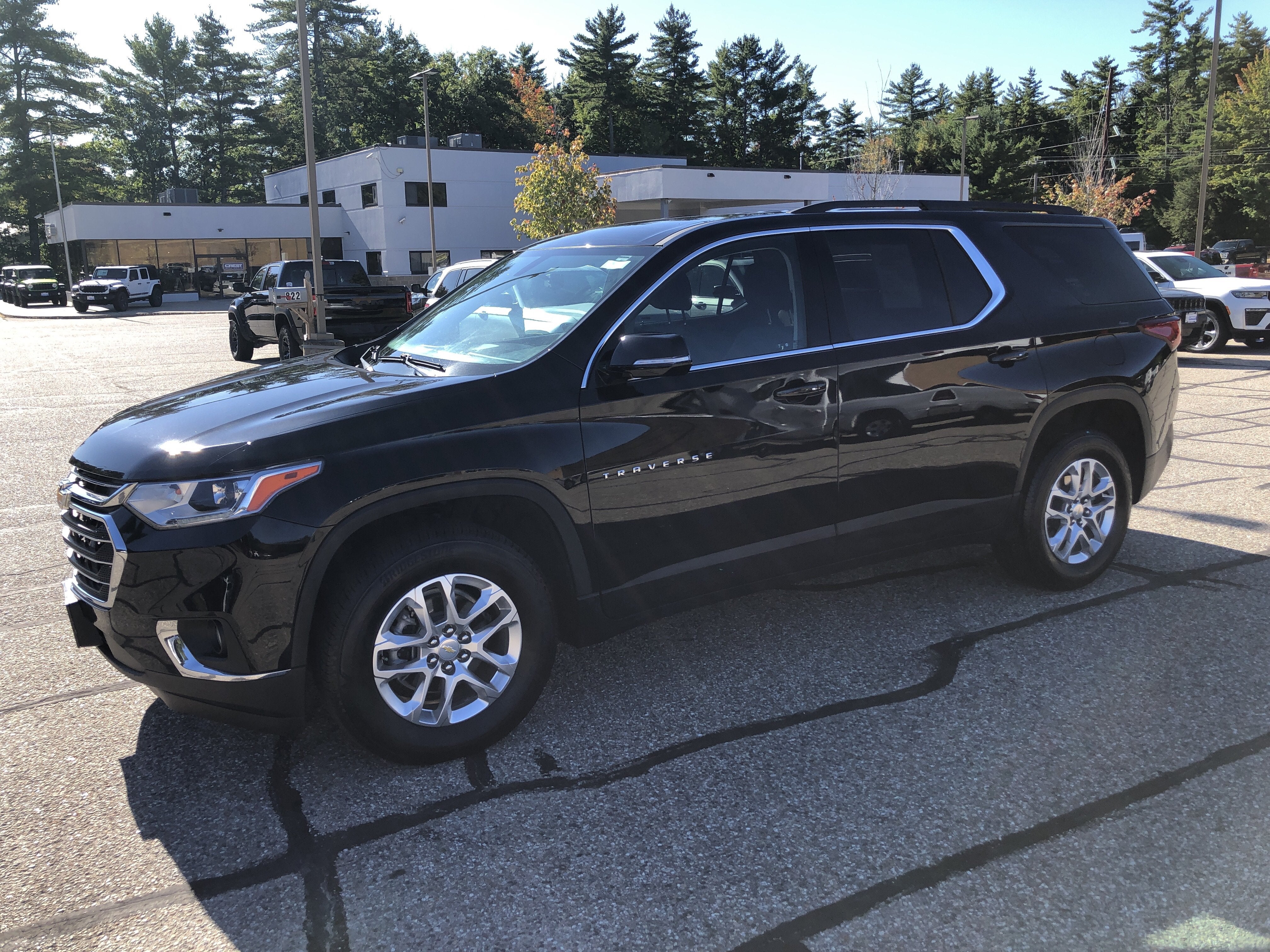 2020 Chevrolet Traverse LT Cloth