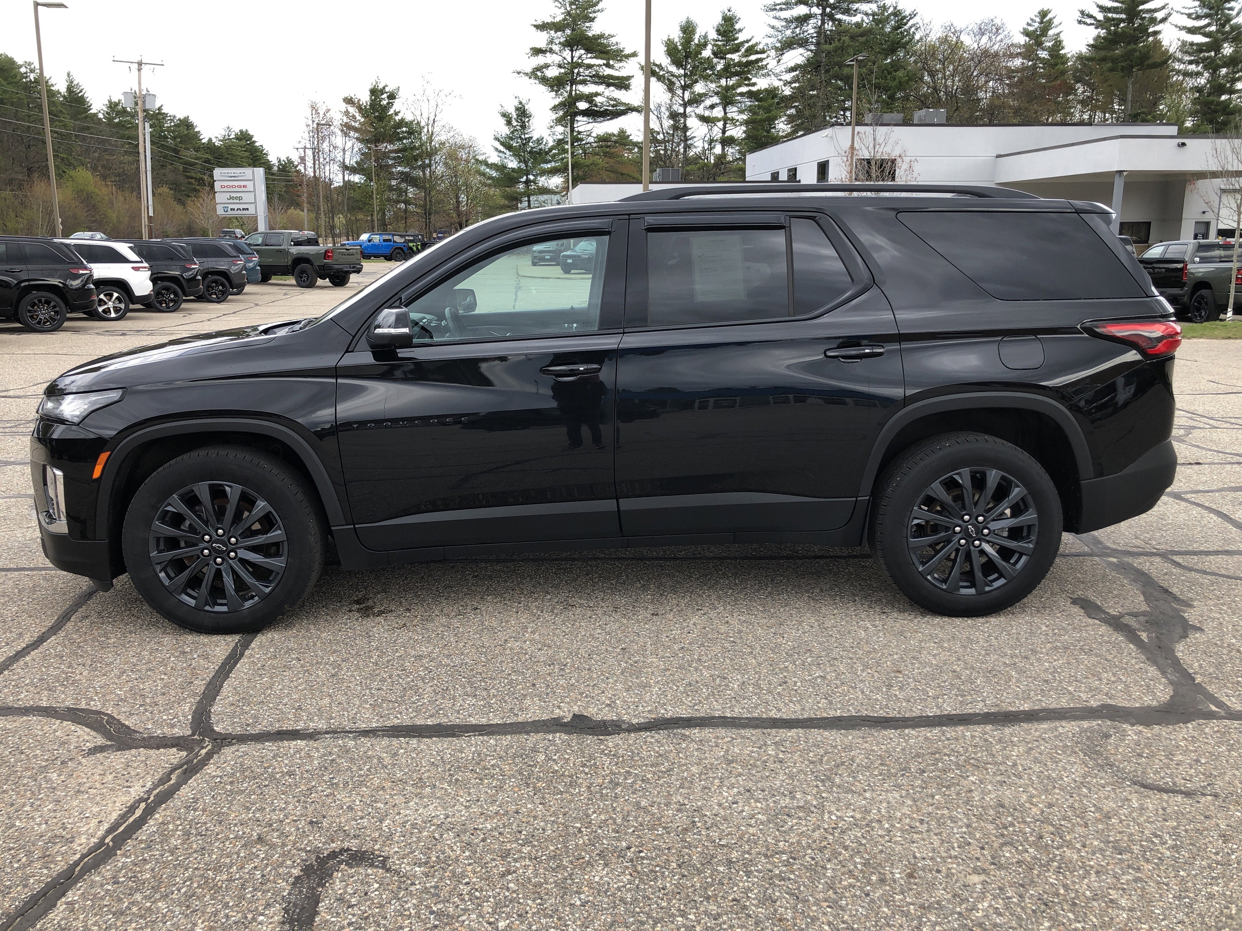 2023 Chevrolet Traverse RS