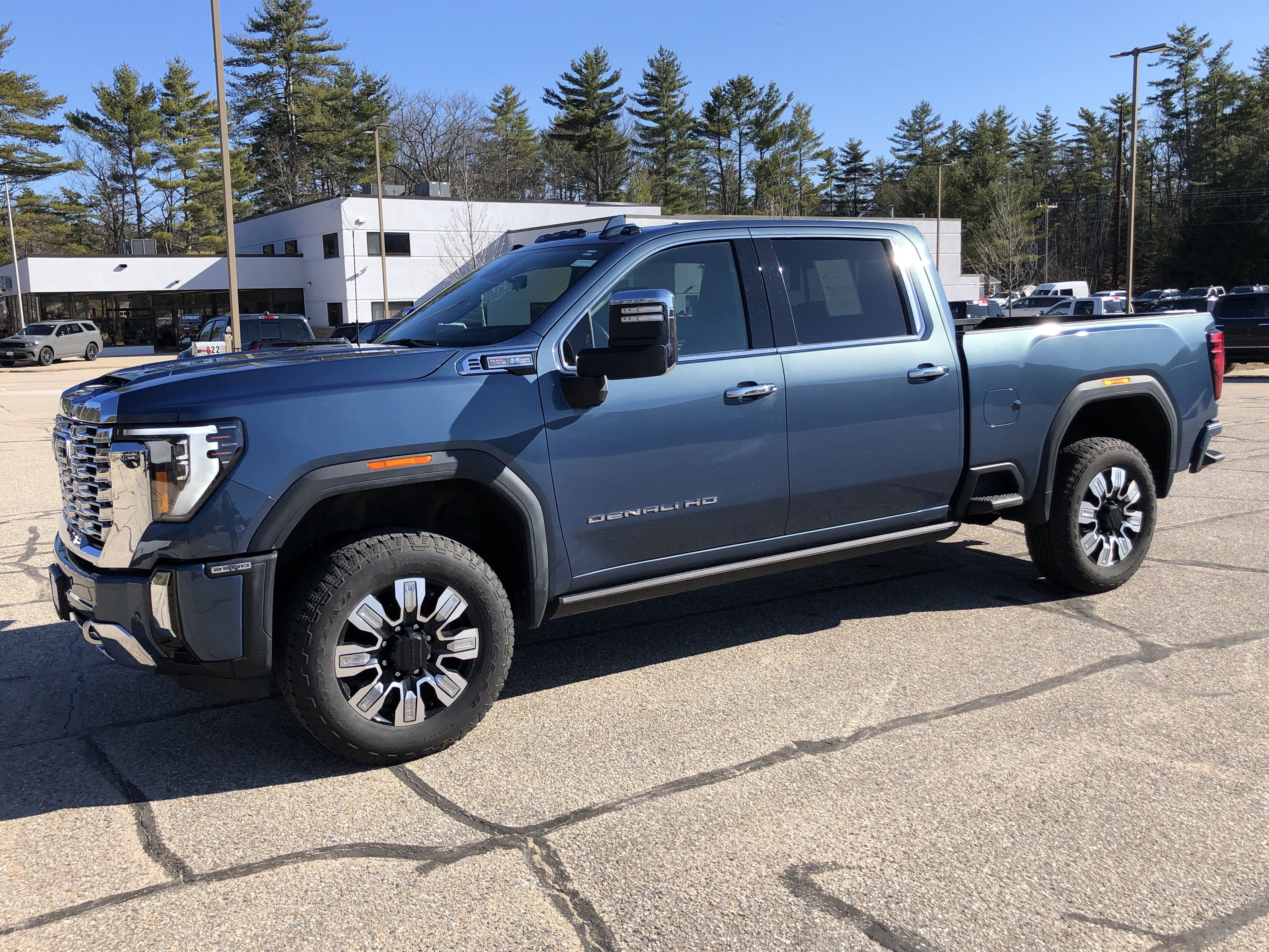 2025 GMC Sierra 2500 HD Denali