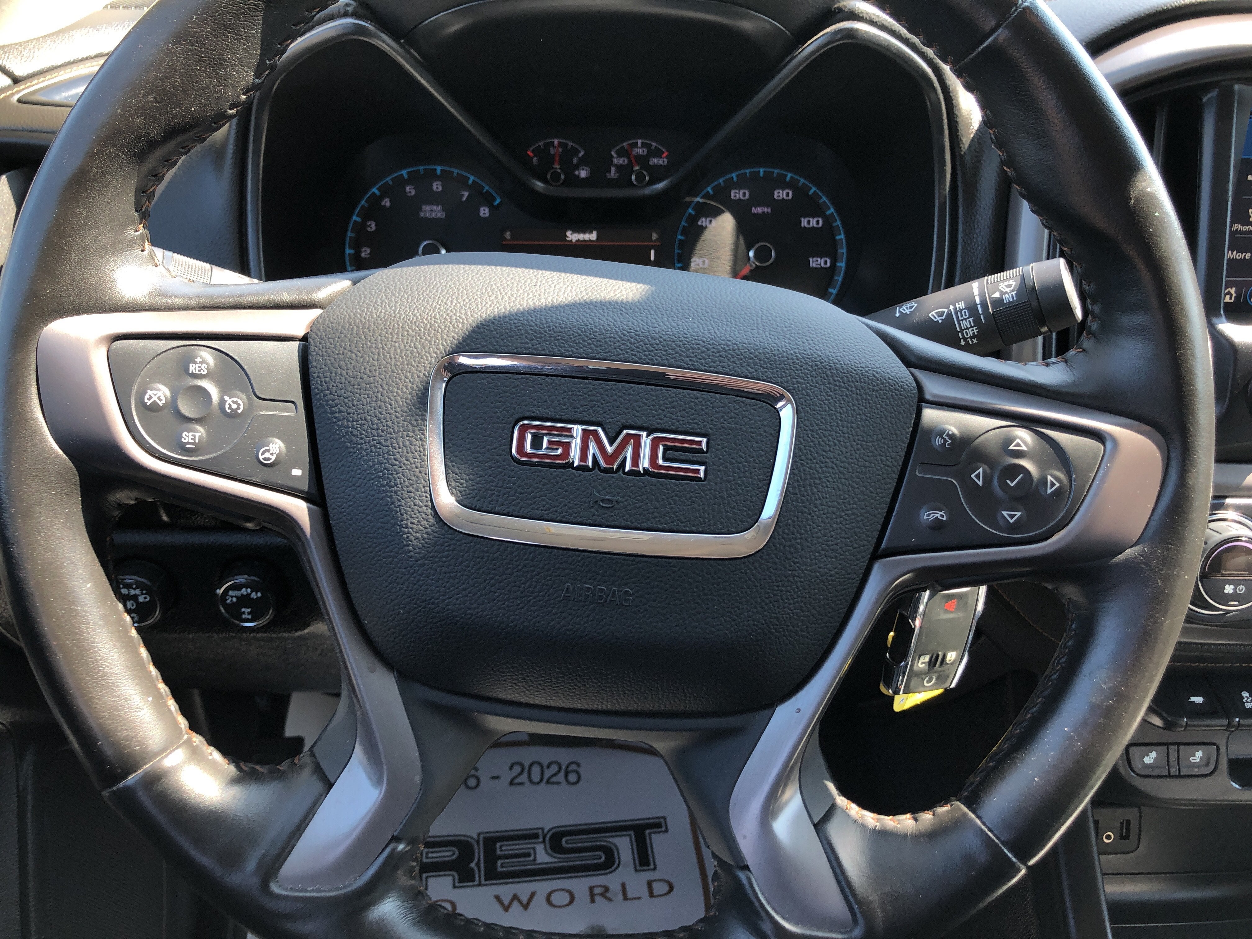 2022 GMC Canyon 4WD AT4 w/Leather