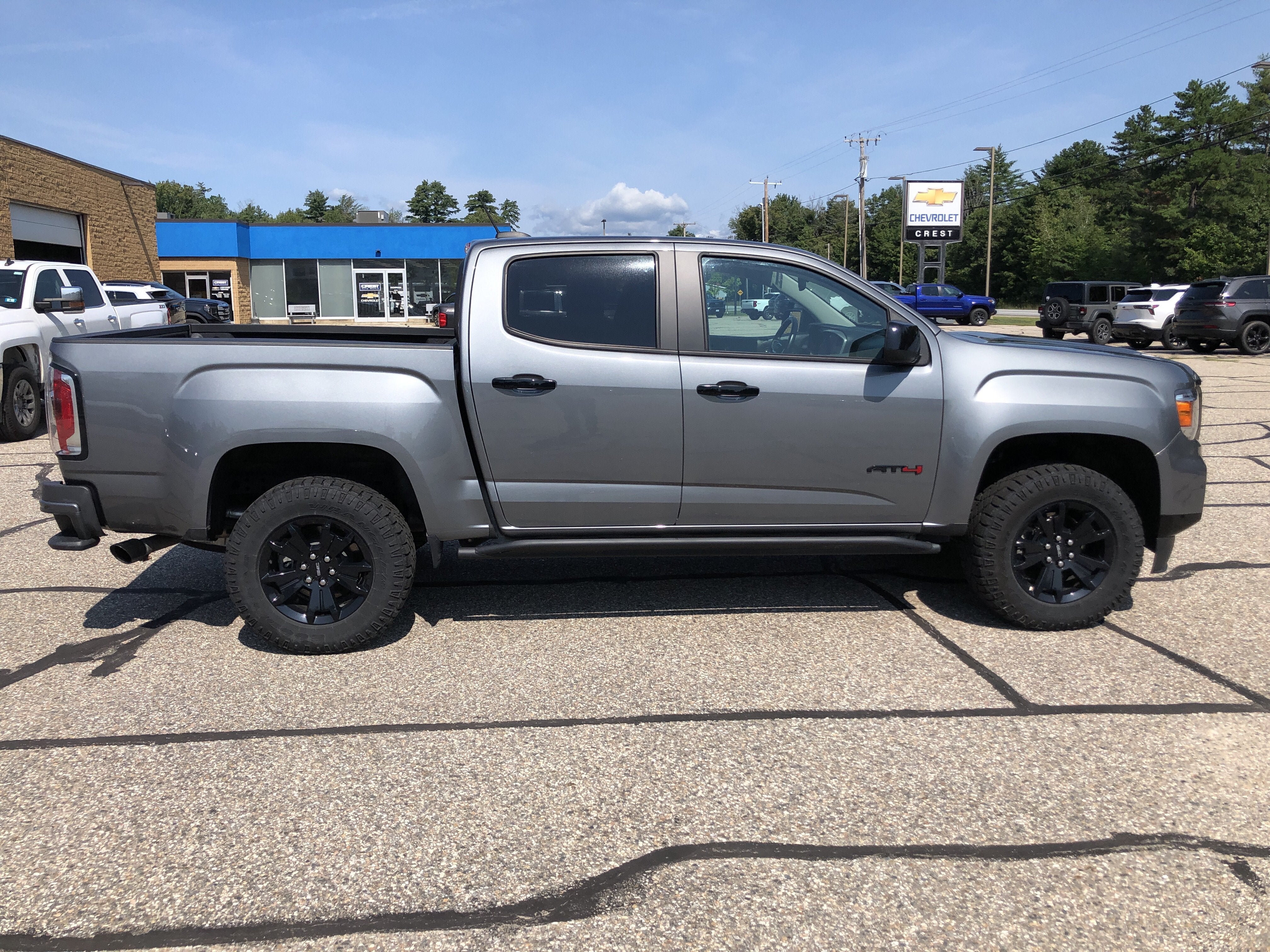 2022 GMC Canyon 4WD AT4 w/Leather