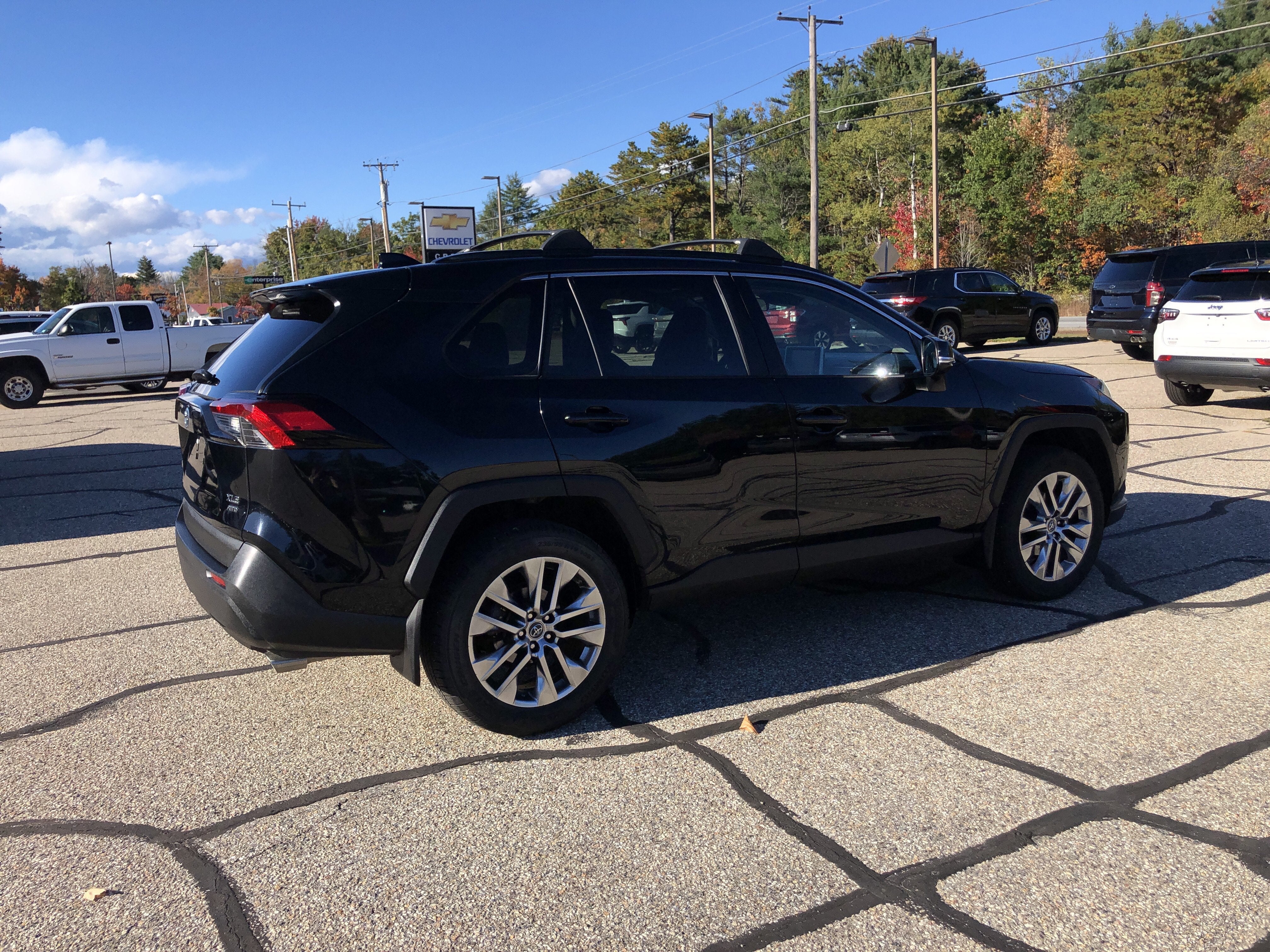 2019 Toyota RAV4 XLE Premium