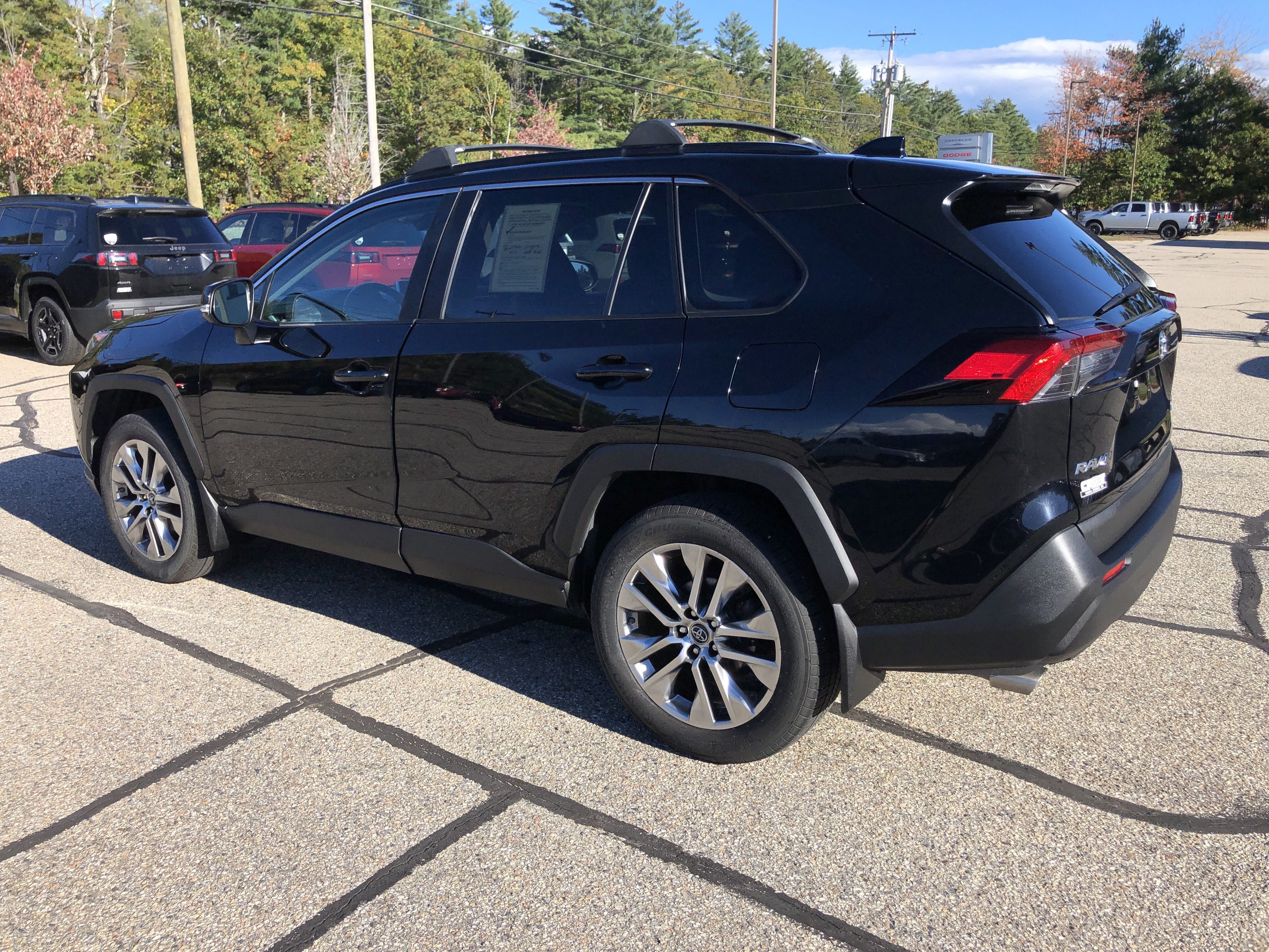 2019 Toyota RAV4 XLE Premium