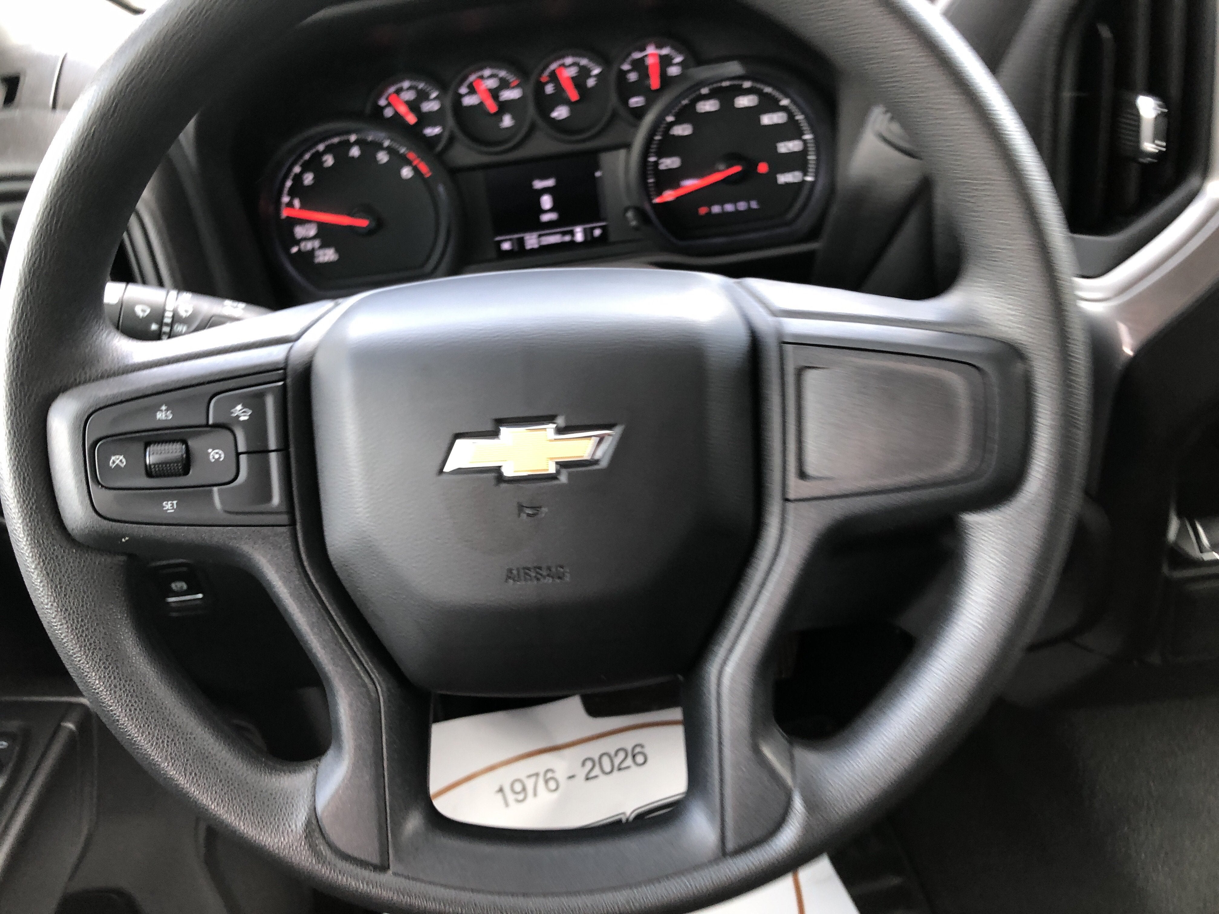 2025 Chevrolet Silverado 1500 Custom