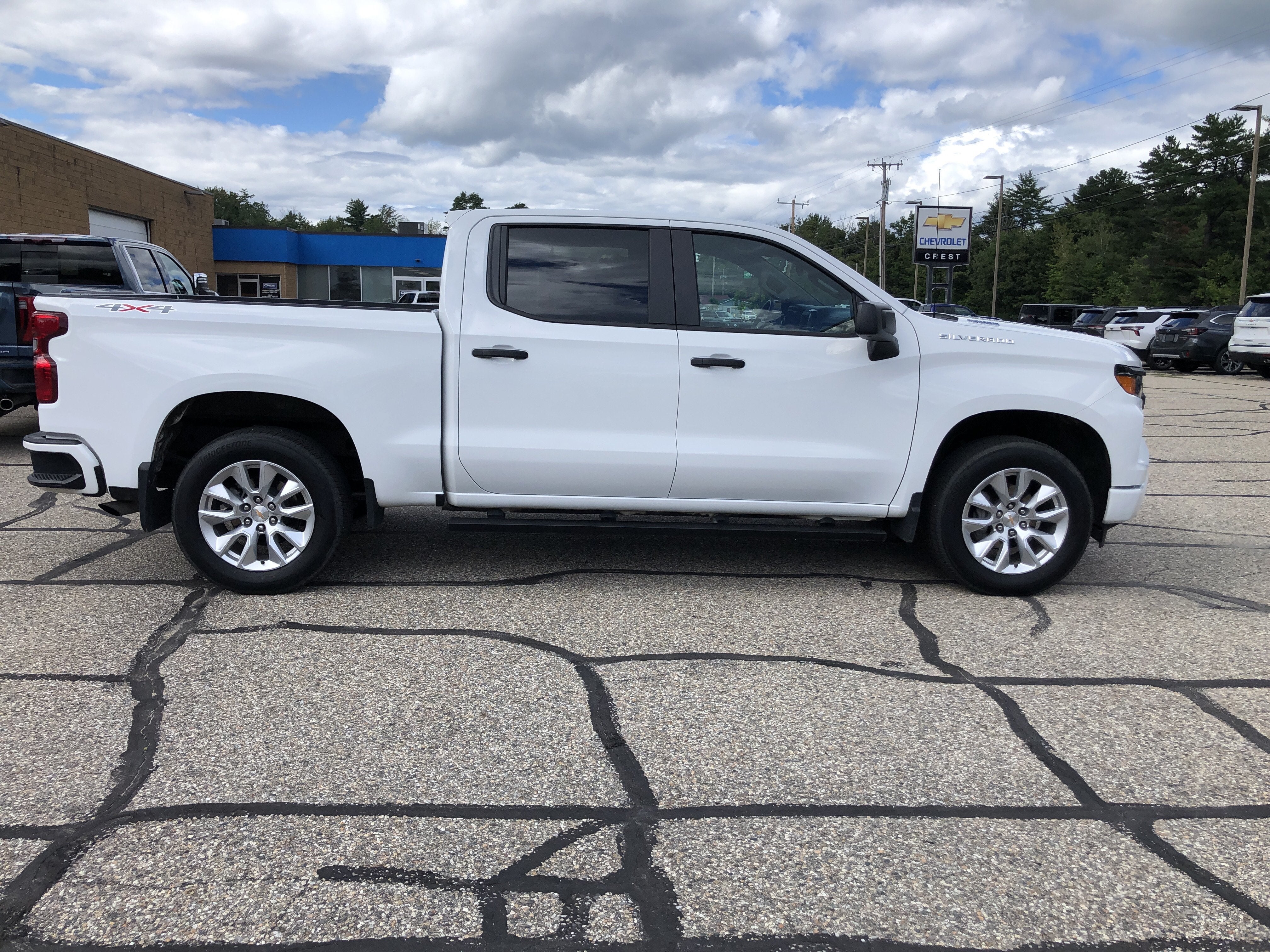 2025 Chevrolet Silverado 1500 Custom