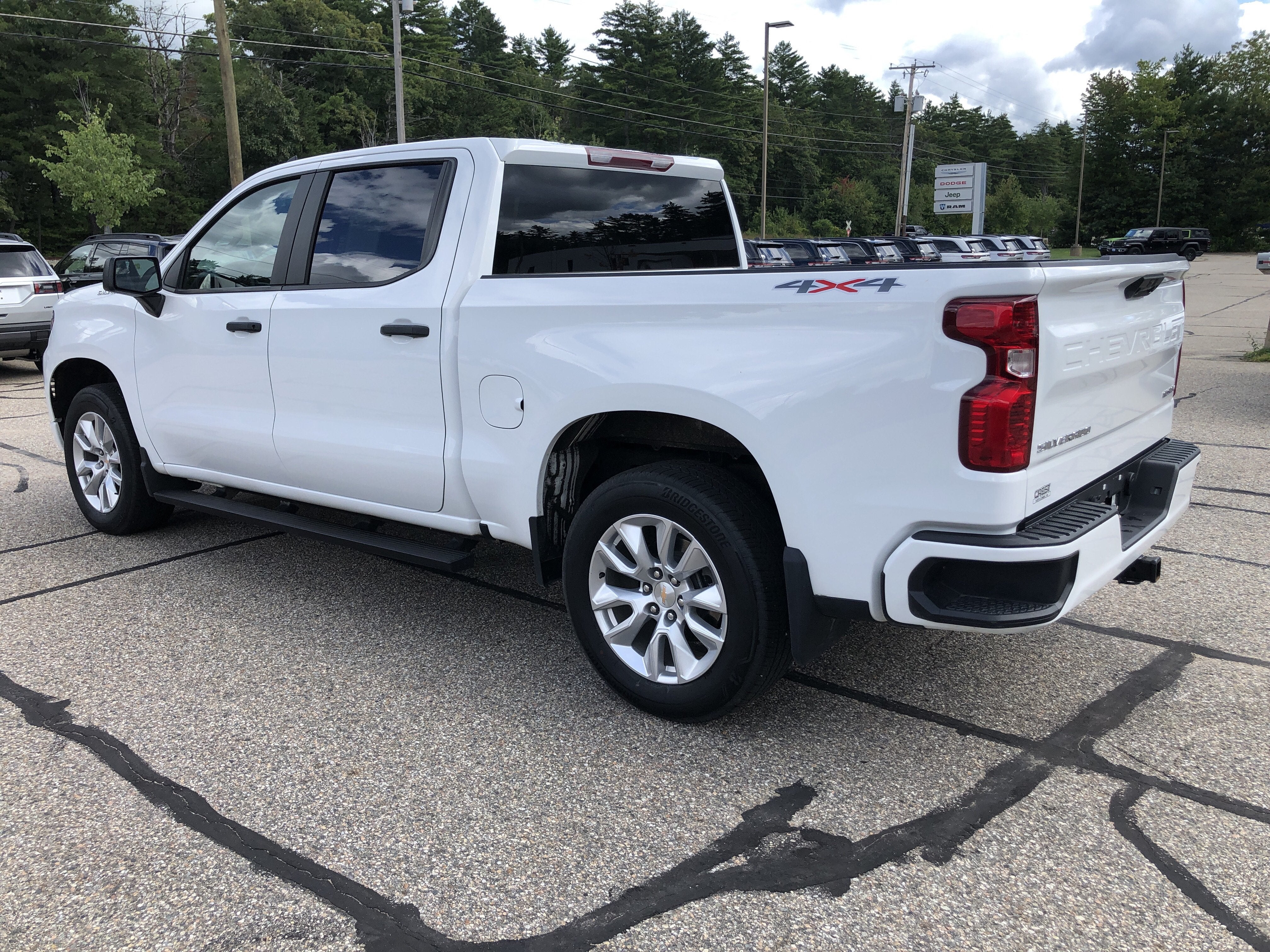 2025 Chevrolet Silverado 1500 Custom