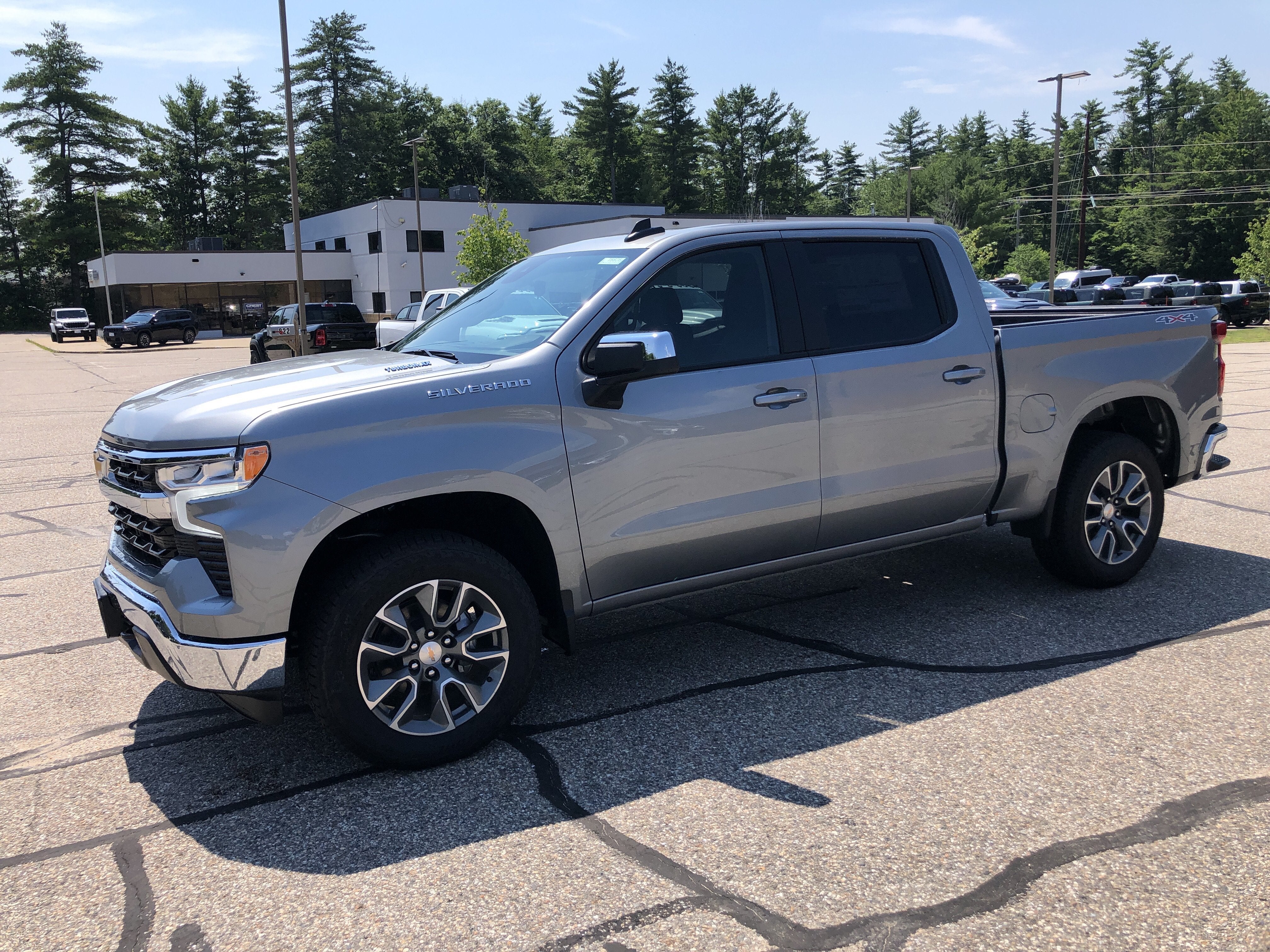 2026 Chevrolet Silverado 1500 LT (2FL)